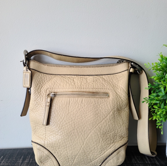 Coach Vintage Pebbled Leather Crossbody Bag #F12319 - Picture 2 of 11